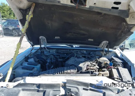 2001 Ford Explorer Sport Trac из США, поврежденный, VIN 1FMZU77E61UB82329